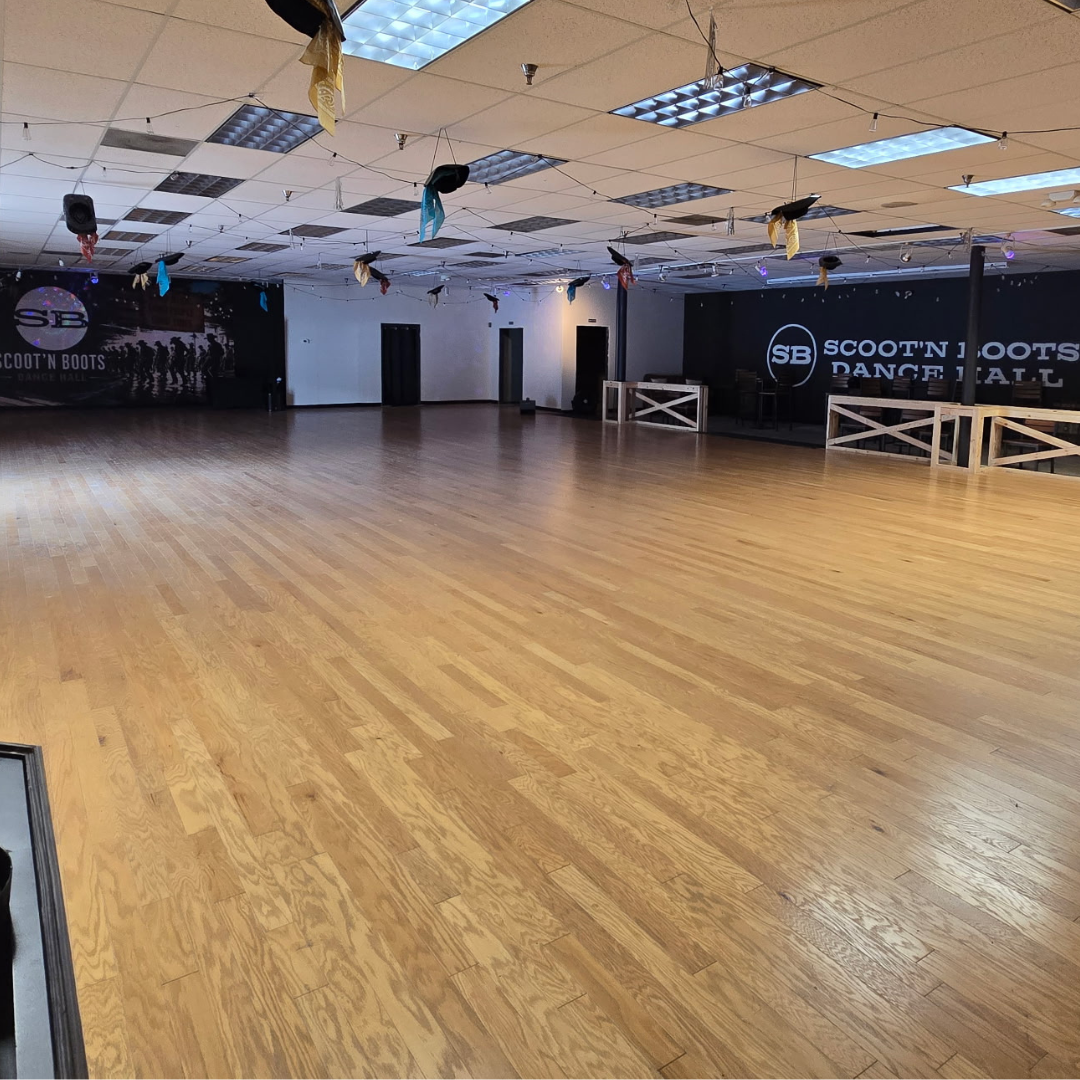 Spacious Dance Floor Image